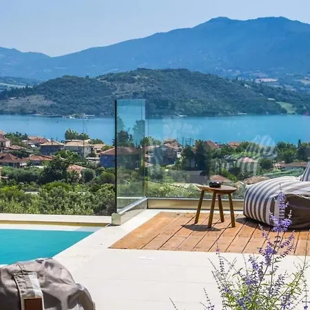 Lygia Sleeps 10 With Pool Air Con And Wifi Villa *