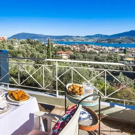 Lygia Sleeps 10 With Pool Air Con And Wifi
