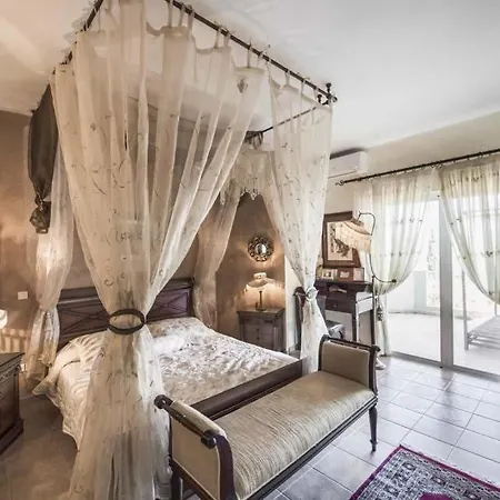 Villa Lygia Sleeps 10 With Pool Air Con And Wifi *
