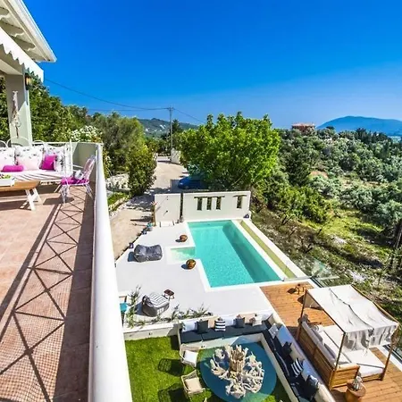 Villa Lygia Sleeps 10 With Pool Air Con And Wifi